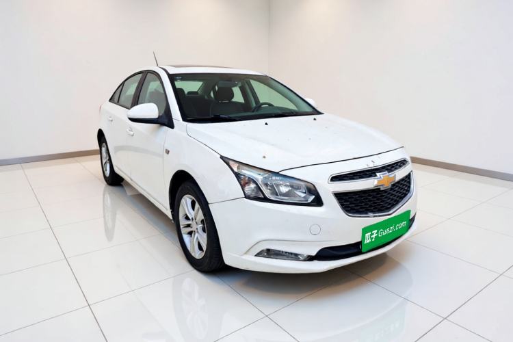 Used Chevrolet Cruze 2015 1.5L Classic SE AT Front Right 45 Deg
