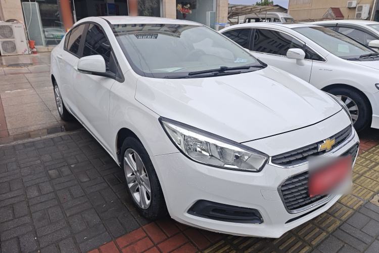 Used Chevrolet Cruze 2015 1.5L Automatic Fashion Navigation Edition Front Right 45 Deg
