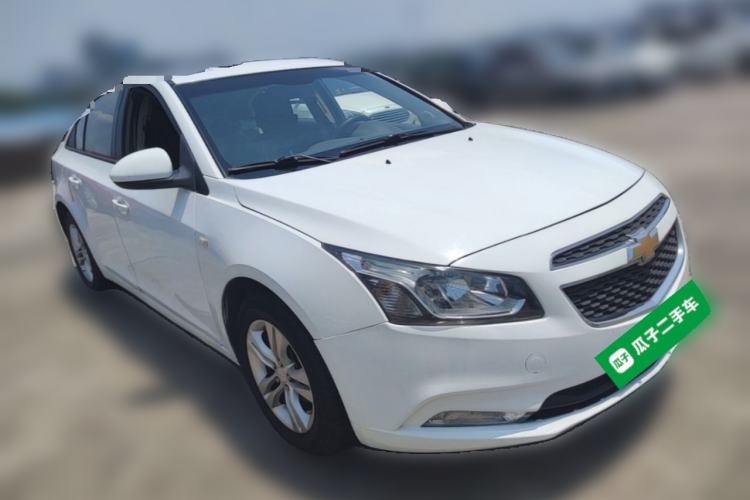 Used Chevrolet Cruze 2015 1.5L Classic SE AT Front Right 45 Deg