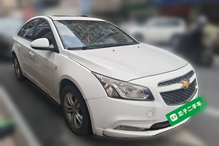 Used Chevrolet Cruze 2015 1.5L Classic SE AT Front Right 45 Deg
