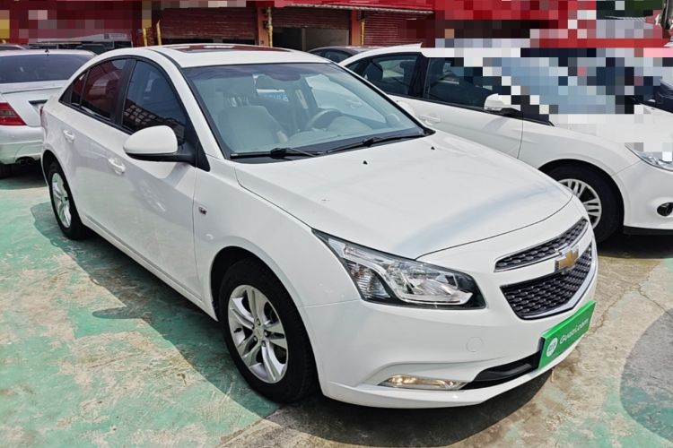 Used Chevrolet Cruze 2015 1.5L Classic SE AT Front Right 45 Deg