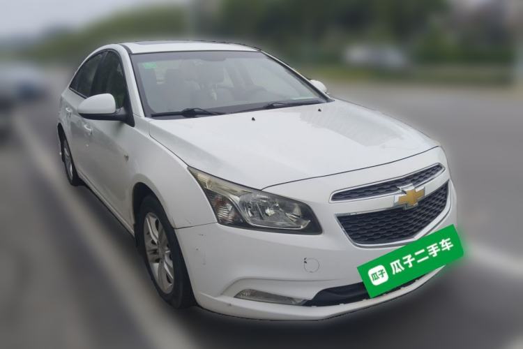 Used Chevrolet Cruze 2015 1.5L Classic SE AT Front Right 45 Deg