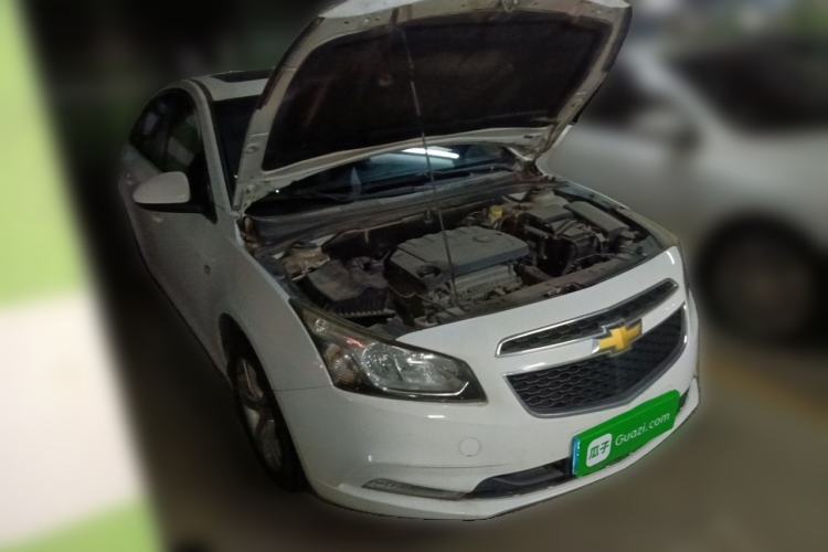 Used Chevrolet Cruze 2015 1.5L Classic SE AT Front Right 45 Deg