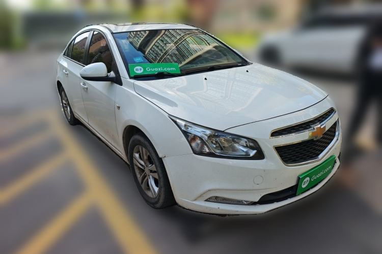 Used Chevrolet Cruze 2015 1.5L Classic SE AT Front Right 45 Deg