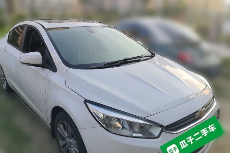 Used Chevrolet Cruze 2015 1.5L Automatic Luxury Edition Front Right 45 Deg