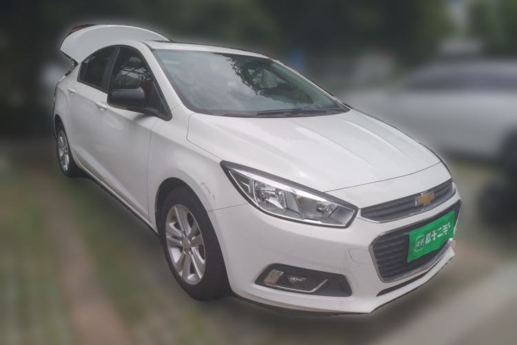 Used Chevrolet Cruze 2015 1.5L Manual Elite Edition Front Right 45 Deg