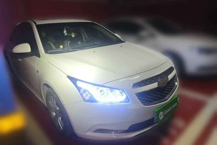 Used Chevrolet Cruze 2015 1.5L Classic SE AT Front Right 45 Deg