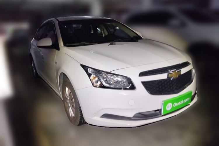 Used Chevrolet Cruze 2015 1.5L Classic SL MT Front Right 45 Deg
