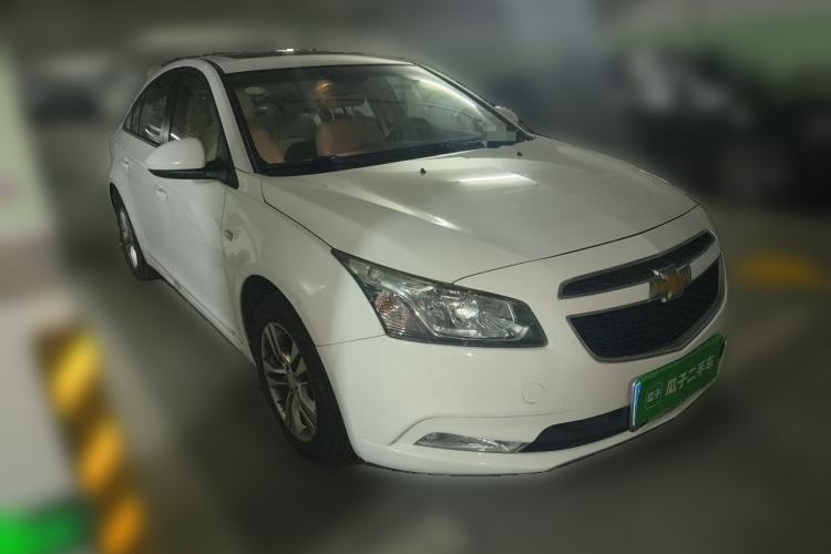 Used Chevrolet Cruze 2015 1.5L Classic SE AT Front Right 45 Deg