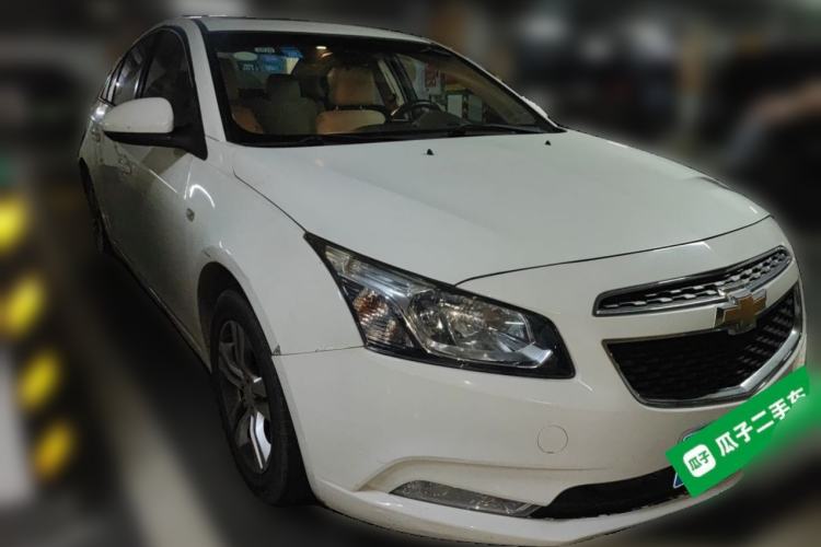 Used Chevrolet Cruze 2015 1.5L Classic SE AT Front Right 45 Deg