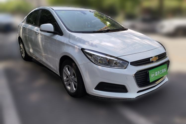 Used Chevrolet Cruze 2015 1.5L Automatic Fashion Navigation Edition Front Right 45 Deg