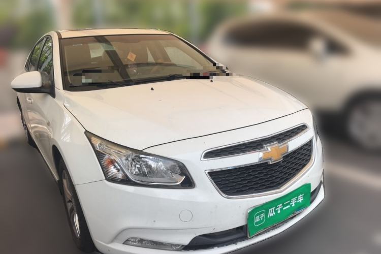 Used Chevrolet Cruze 2015 1.5L Classic SE AT Front Right 45 Deg