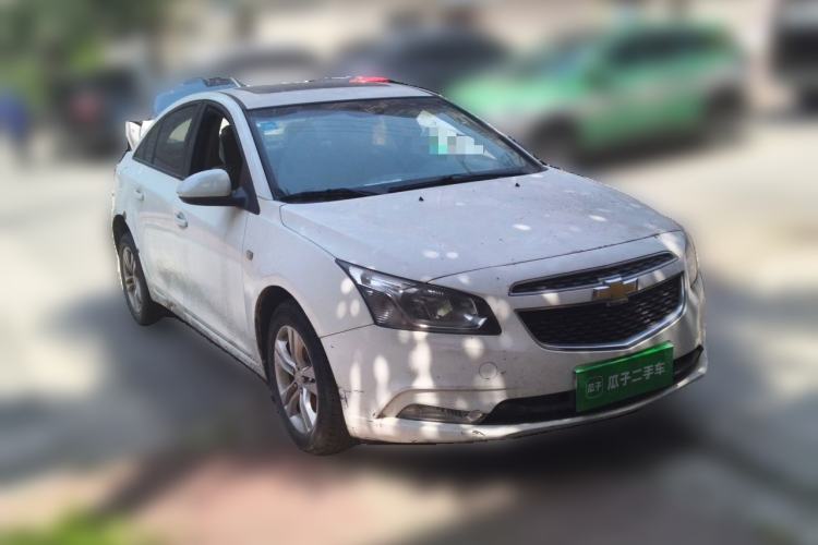 Used Chevrolet Cruze 2015 1.5L Classic SE AT Front Right 45 Deg