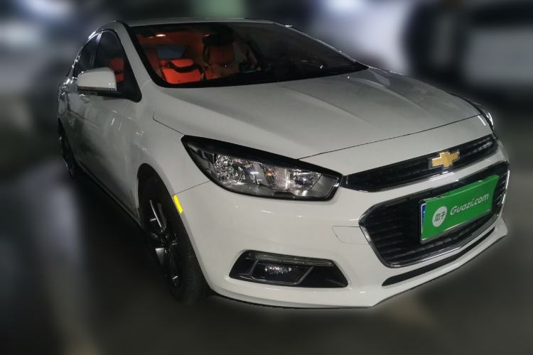 Used Chevrolet Cruze 2015 1.4T Manual Elite Edition Front Right 45 Deg
