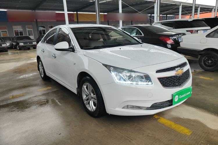 Used Chevrolet Cruze 2015 1.5L Classic SE AT Front Right 45 Deg