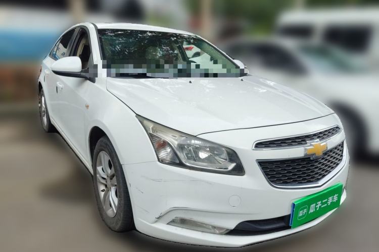 Used Chevrolet Cruze 2015 1.5L Classic SE AT Front Right 45 Deg