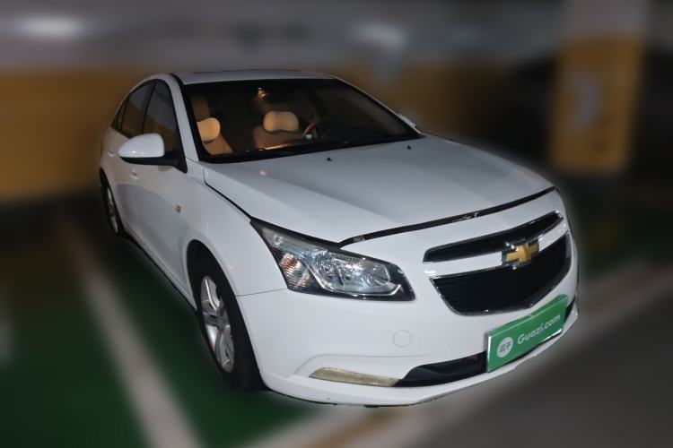 Used Chevrolet Cruze 2015 1.5L Classic SE AT Front Right 45 Deg