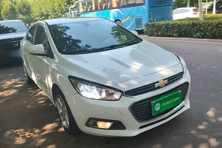 Used Chevrolet Cruze 2015 1.5L Automatic Luxury Edition Front Right 45 Deg