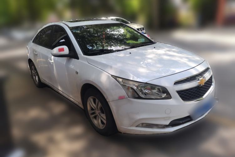 Used Chevrolet Cruze 2015 1.5L Classic SE AT Front Right 45 Deg