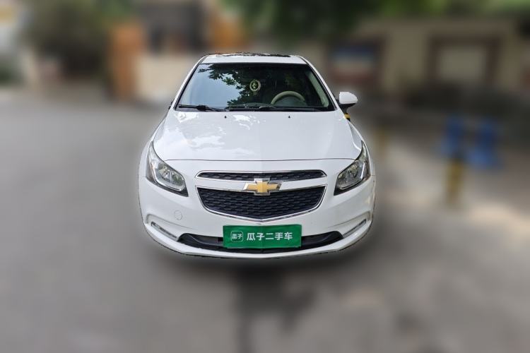 Used Chevrolet Cruze 2015 1.5L Classic SE MT Front