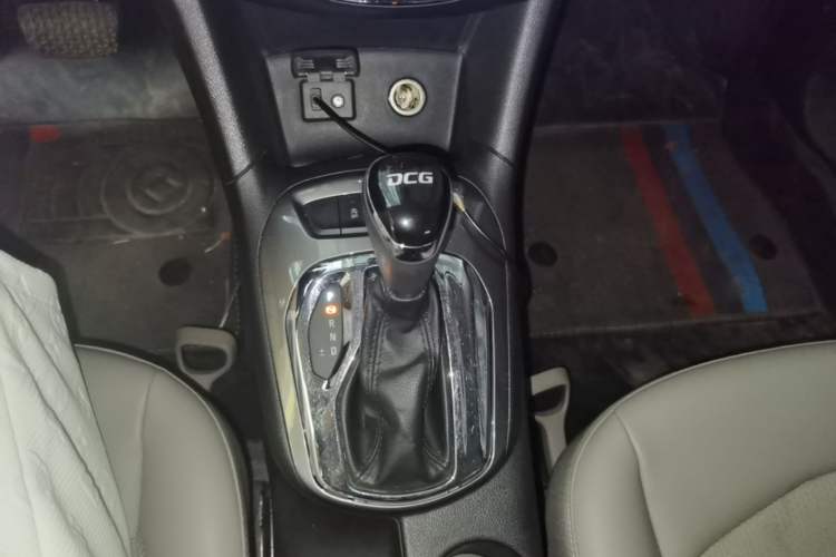 Used Chevrolet Cruze 2015 1.5L Automatic Luxury Edition Gear Lever