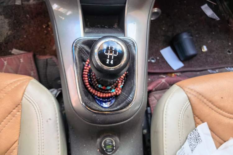Used Chevrolet Cruze 2015 1.5L Classic SE MT Gear Lever