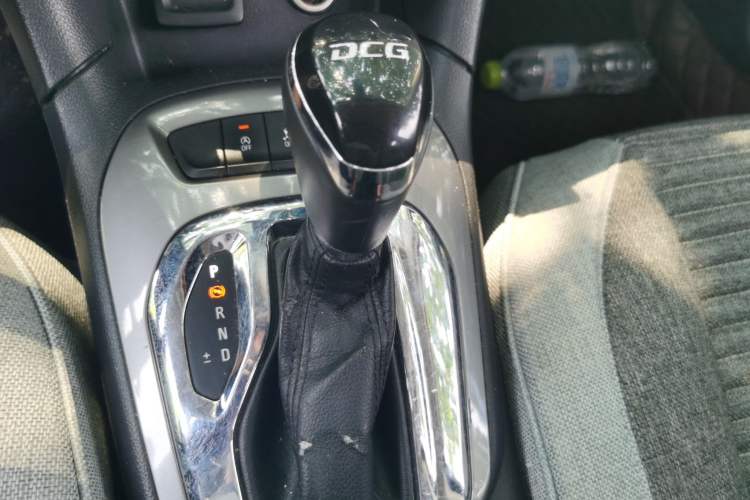 Used Chevrolet Cruze 2015 1.4T DCG Luxury Edition Gear Lever