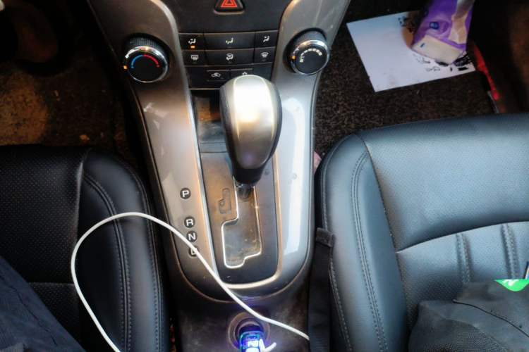 Used Chevrolet Cruze 2015 1.5L Classic SE AT Gear Lever
