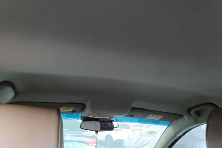 Used Chevrolet Cruze 2015 1.5L Classic SL MT Headliner
