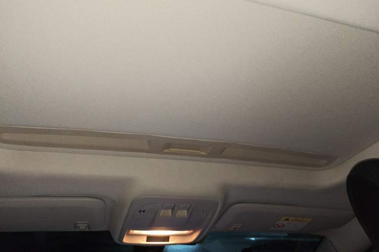 Used Chevrolet Cruze 2015 1.5L Automatic Luxury Edition Headliner