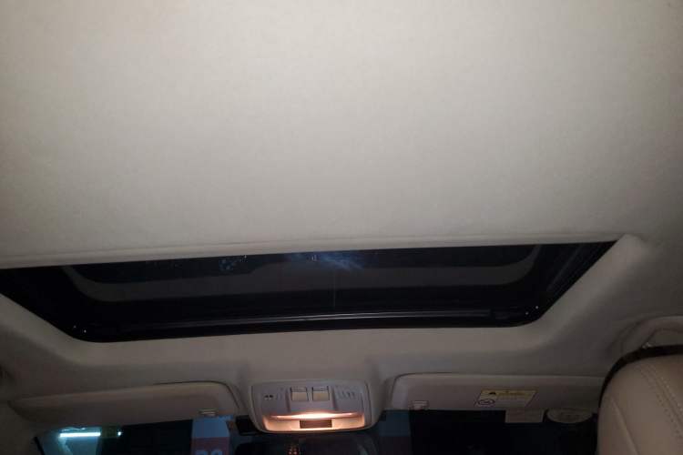 Used Chevrolet Cruze 2015 1.5L Automatic Luxury Edition Headliner