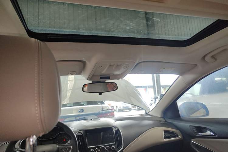 Used Chevrolet Cruze 2015 1.5L Automatic Luxury Edition Headliner