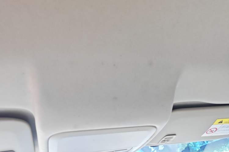 Used Chevrolet Cruze 2015 1.5L Classic SL MT Headliner