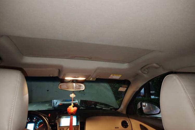 Used Chevrolet Cruze 2015 1.5L Classic SE MT Headliner