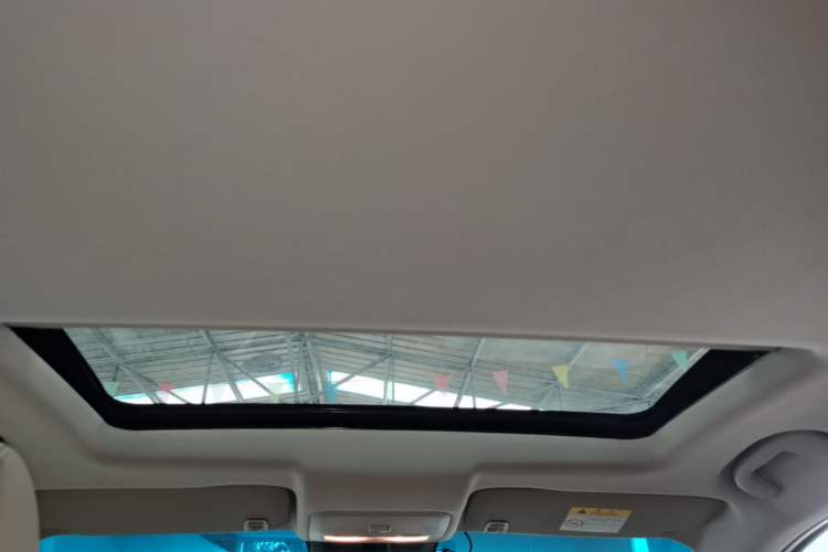 Used Chevrolet Cruze 2015 1.5L Classic SE AT Headliner