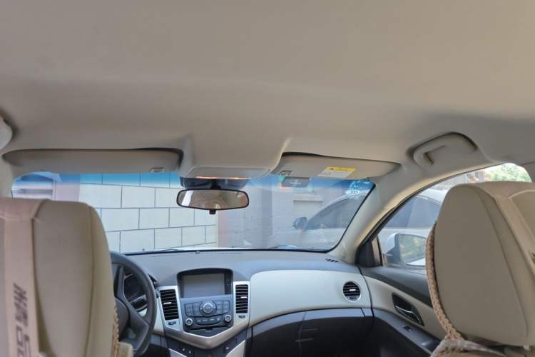 Used Chevrolet Cruze 2015 1.5L Classic SL MT Headliner