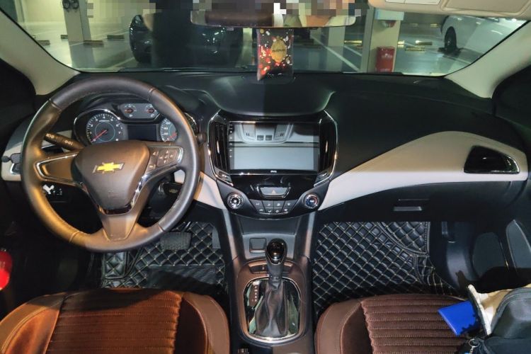 Used Chevrolet Cruze 2015 1.4T DCG Luxury Edition Headliner