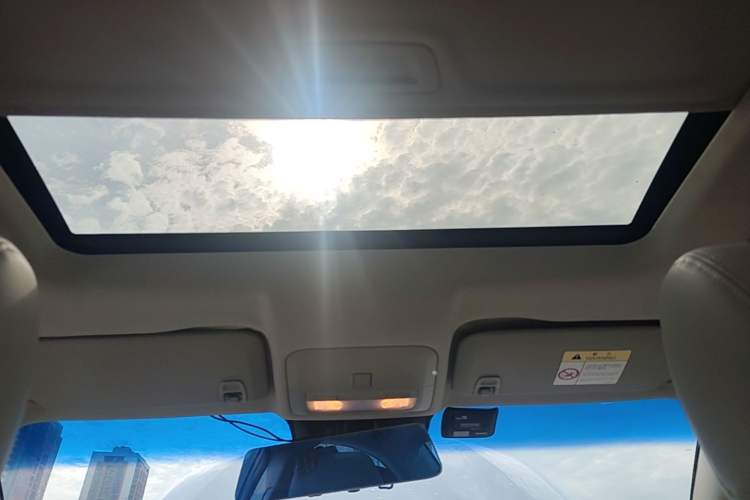 Used Chevrolet Cruze 2015 1.5L Classic SE MT Headliner