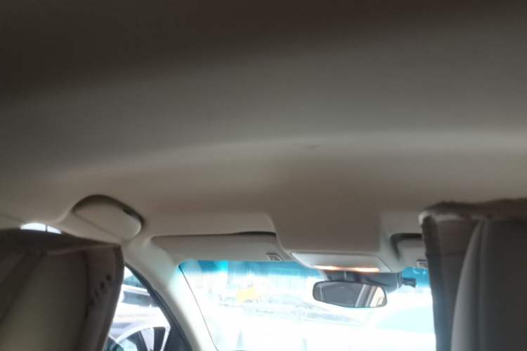 Used Chevrolet Cruze 2015 1.5L Classic SL MT Headliner