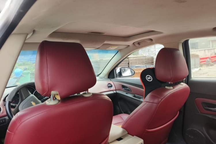 Used Chevrolet Cruze 2015 1.5L Classic SE AT Headliner