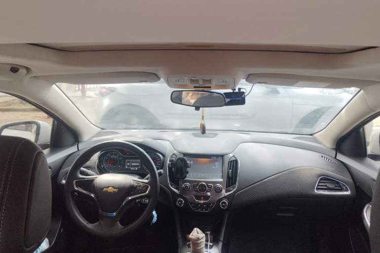 Used Chevrolet Cruze 2015 1.5L Manual Elite Edition Headliner