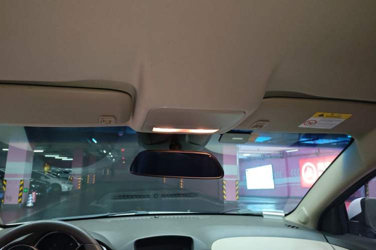 Used Chevrolet Cruze 2015 1.5L Classic SL MT Headliner