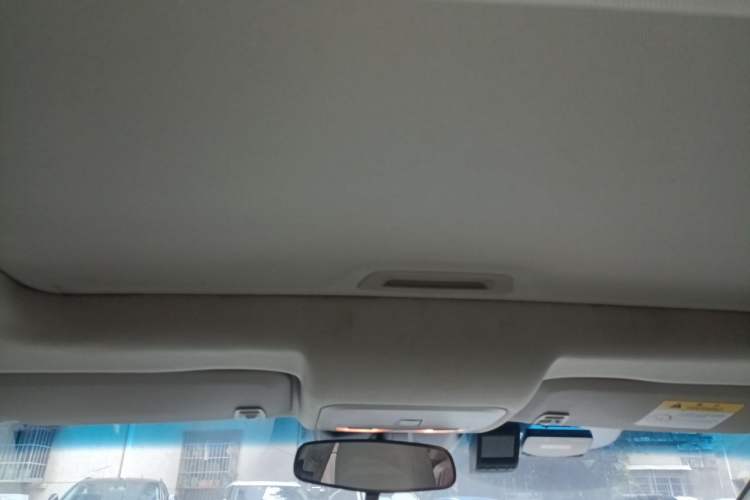 Used Chevrolet Cruze 2015 1.5L Classic SE MT Headliner
