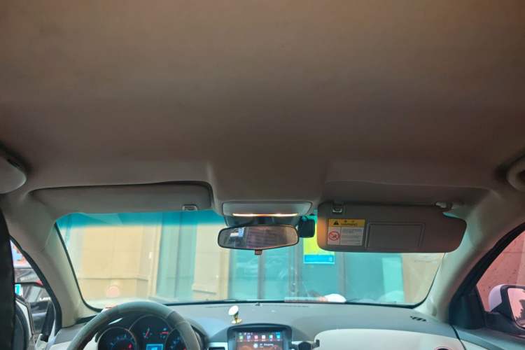 Used Chevrolet Cruze 2015 1.5L Classic SL MT Headliner