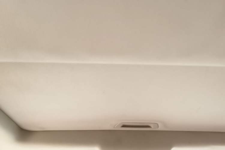 Used Chevrolet Cruze 2015 1.5L Classic SE MT Headliner