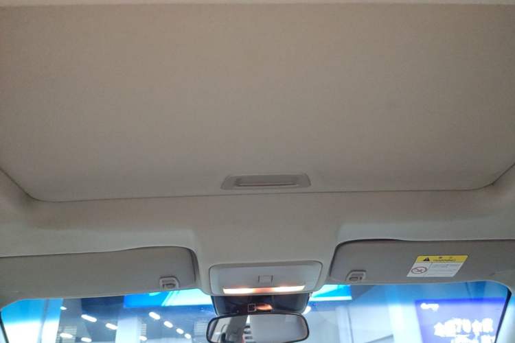 Used Chevrolet Cruze 2015 1.5L Classic SE MT Headliner