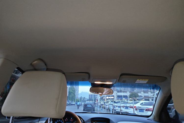 Used Chevrolet Cruze 2015 1.5L Classic SL MT Headliner