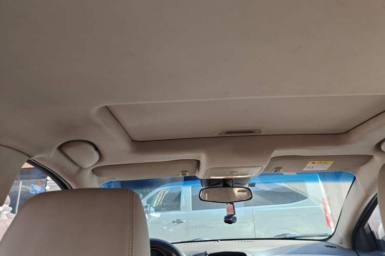 Used Chevrolet Cruze 2015 1.5L Classic SE AT Headliner