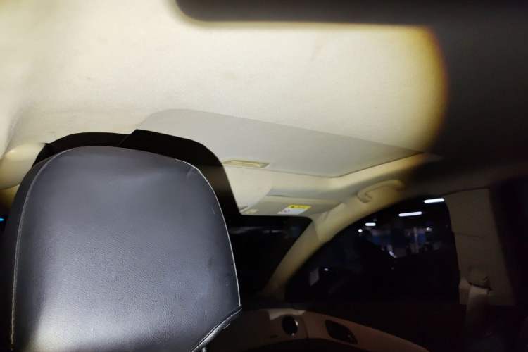 Used Chevrolet Cruze 2015 1.5L Classic SE AT Headliner