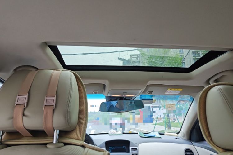 Used Chevrolet Cruze 2015 1.5L Classic SE MT Headliner